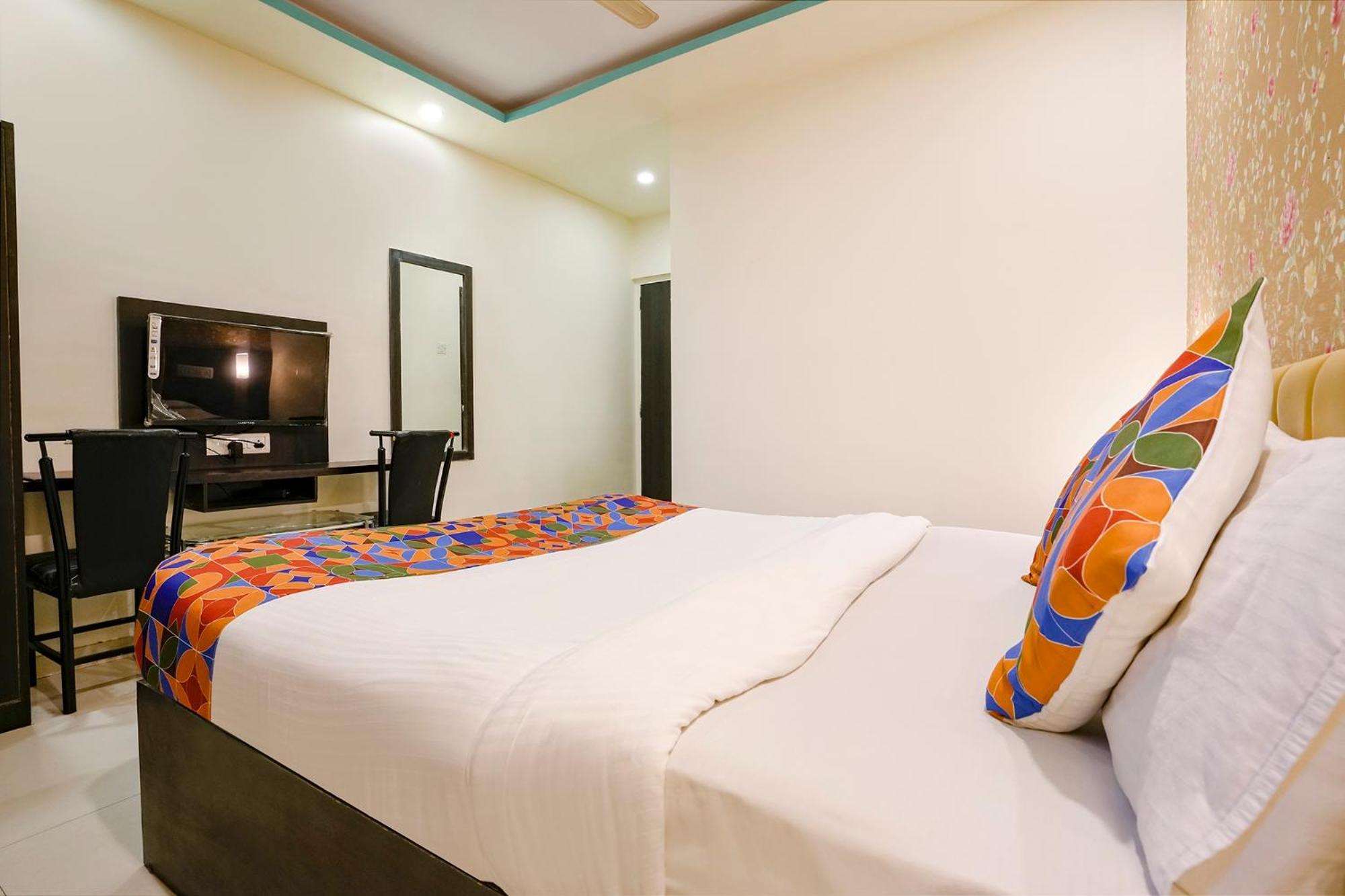 Fabhotel Sai Vihar Kolshet Exterior photo